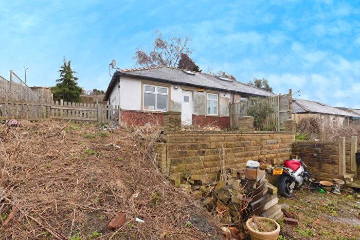 2 Bedroom Bungalow For Sale In Kilner Bank, Huddersfield, West Yorkshire, HD5