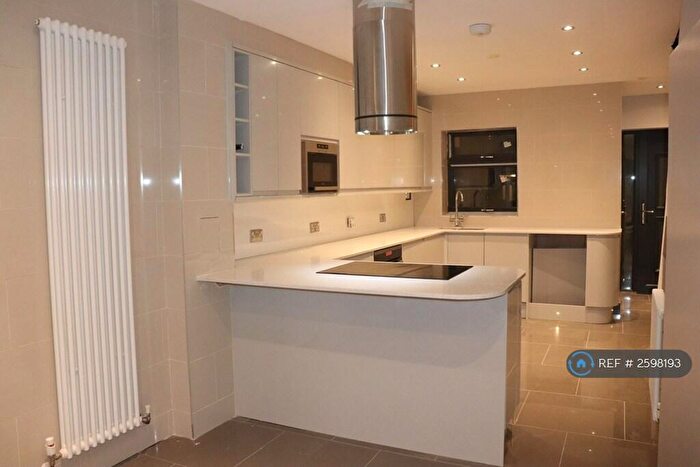 2 Bedroom Terraced House To Rent In Furze Road, Thornton Heath, CR7