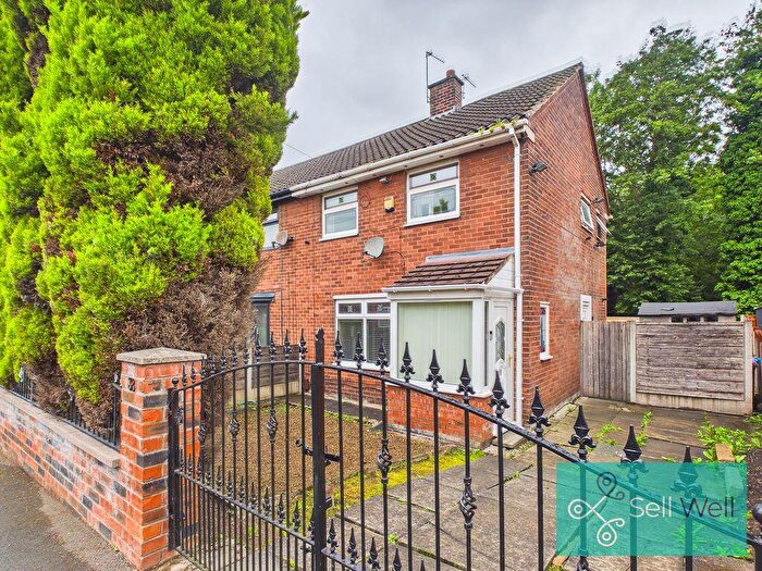 3 Bedroom Semi-Detached House For Sale In Overdale, Swinton, Manchester, M27