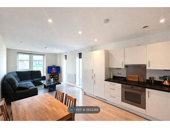 2 Bedroom Flat To Rent In Yashin House, Wembley, HA9