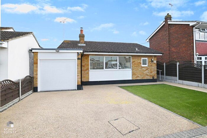 2 Bedroom Detached Bungalow For Sale In No Chain - Griffin Avenue, Canvey Island, SS8