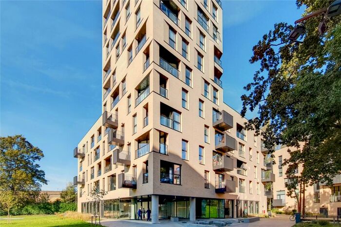 2 Bedroom Apartment To Rent In Burgess Springs, Chelmsford, CM1