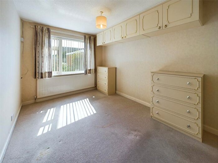 2 Bedroom Bungalow For Sale In Surfleet Close, Wollaton, Nottinghamshire, NG8