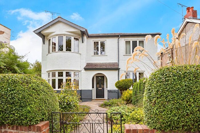 3 Bedroom Detached House For Sale In Wrexham Road, Mold, CH7