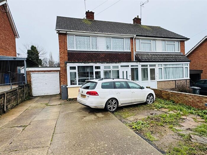 3 Bedroom Semi Detached House For Sale In Bridgwater Road, Ipswich, IP2
