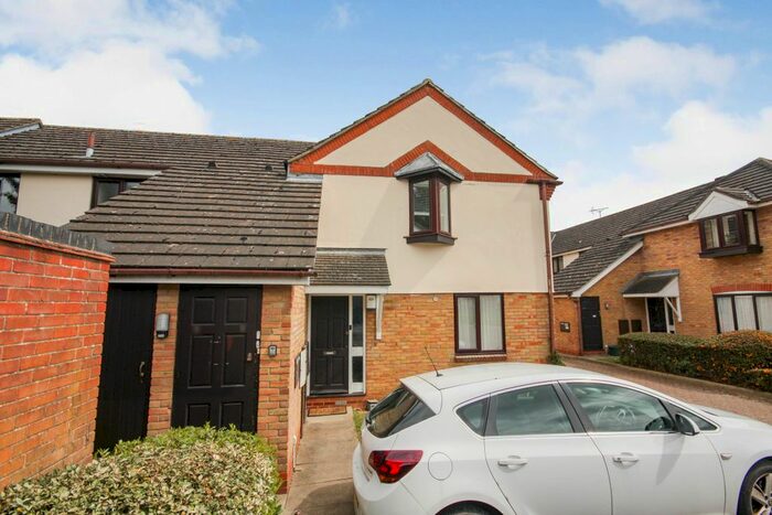 1 Bedroom Flat To Rent In Chester Place, Broomfield, Chelmsford, CM1