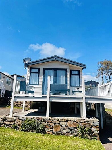 3 Bedroom Property For Sale In Peak View, Ladram Bay, Otterton, EX9