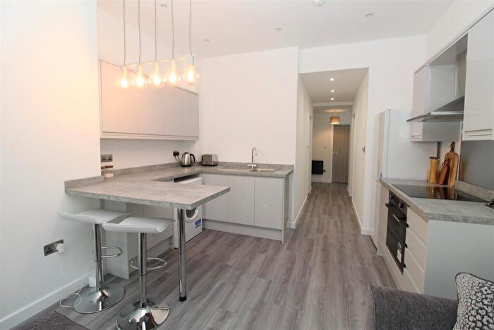 2 Bedroom Flat To Rent In Princes Street, Roath, Cardiff, CF24