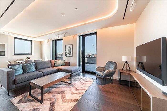 3 Bedroom Flat To Rent In Fareham Street, London, W1F