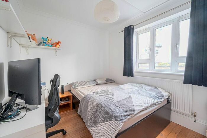 2 Bedroom Flat To Rent In Augustus Street, Camden, London, NW1