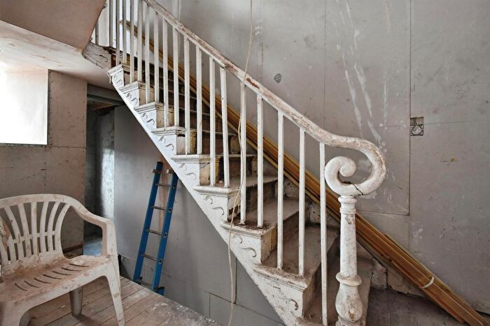 3 Bedroom End Of Terrace House For Sale In Courtland Terrace, Merthyr Tydfil, CF47