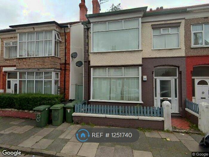 2 Bedroom Flat To Rent In Parkside, Wallasey CH44