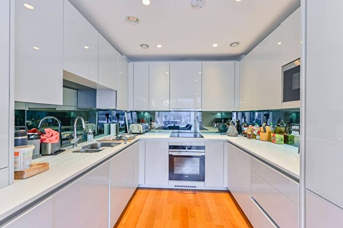 2 Bedroom Flat For Sale In Cursham Apartments, Clapham North, London, SW4