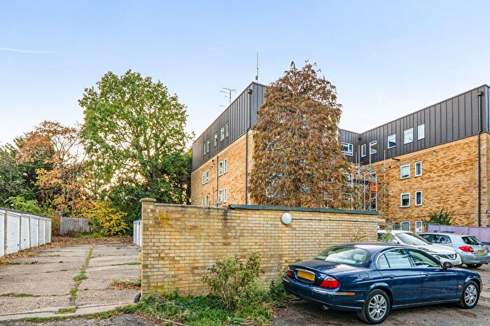 Studio For Sale In Bycullah Road, Enfield, EN2