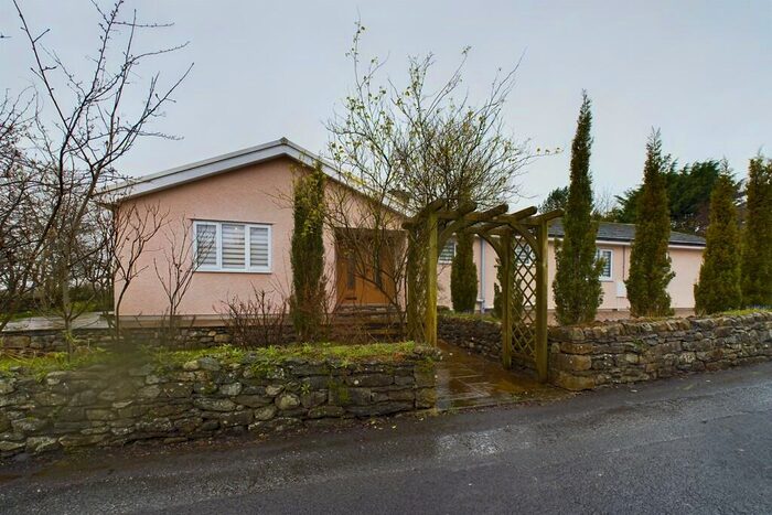 4 Bedroom Detached Bungalow To Rent In Fieldhead Avenue, Flookburgh, Grange-over-Sands, LA11