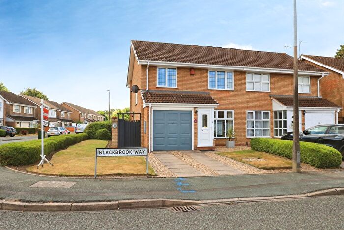 3 Bedroom Semi Detached House For Sale In Blackbrook Way, Wolverhampton, WV10
