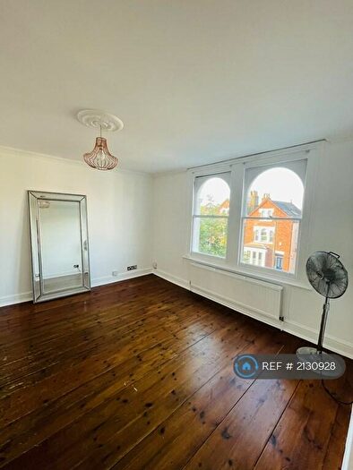 2 Bedroom Flat To Rent In Yerbury Road, London, N19