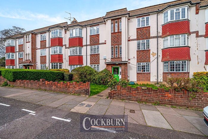 2 Bedroom Flat For Sale In Amblecote Road, Grove Park, SE12