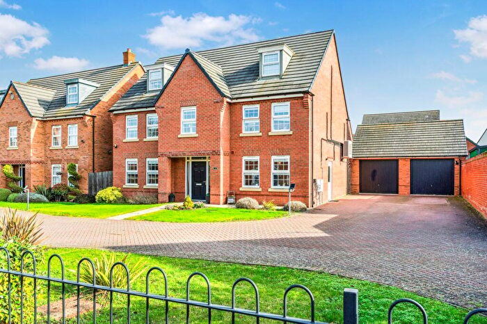 5 Bedroom Detached House For Sale In Station Road, Langford, Biggleswade, SG18