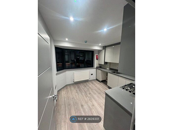 5 Bedroom Semi-Detached House To Rent In Chapman Crescent, Harrow, HA3