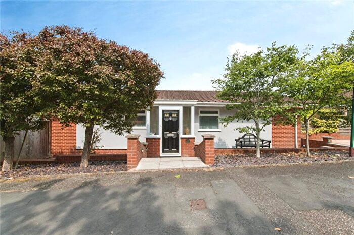 3 Bedroom Bungalow For Sale In Pennsylvania Road, Exeter, Devon, EX4