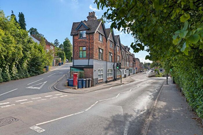 1 Bedroom Apartment For Sale In Kings Road, Haslemere, GU27