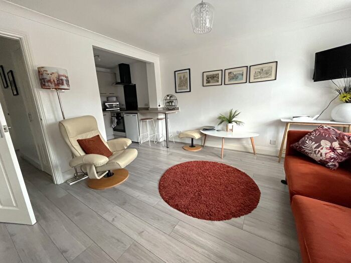 2 Bedroom Flat To Rent In Escrick Street, York, YO10