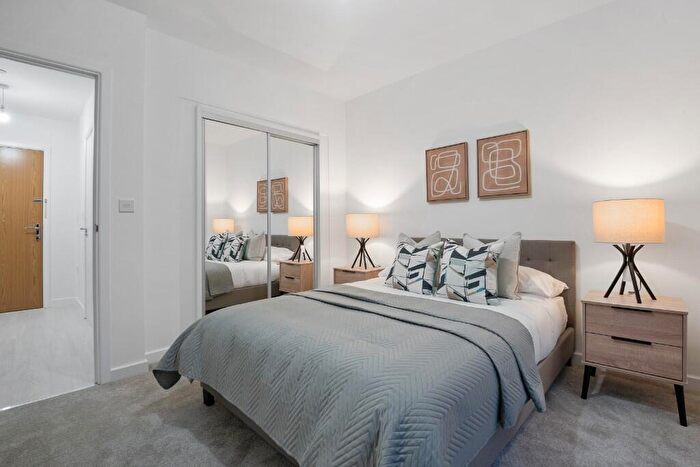 1 Bedroom Flat To Rent In Hendon Waterside, London, NW9