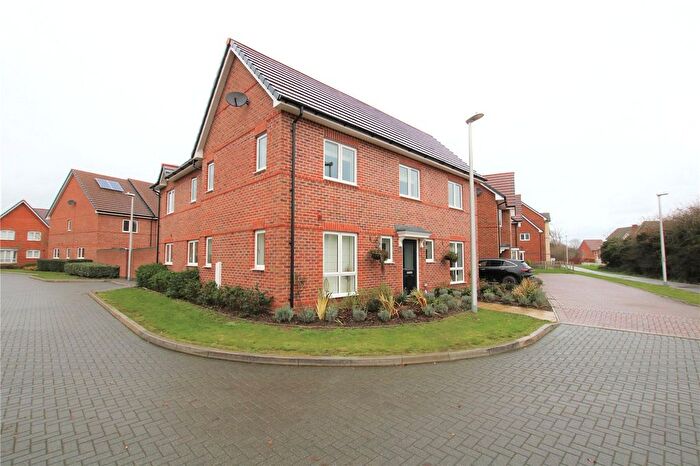 4 Bedroom Detached House To Rent In Appleby Walk, Spencers Wood, Reading, Berkshire, RG7