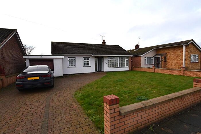 2 Bedroom Detached Bungalow For Sale In St. Johns Road, Colchester, CO4