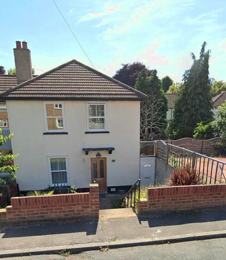 3 Bedroom Semi-Detached House To Rent In Dell Road, Grays Town Centre, Grays, Essex, RM17