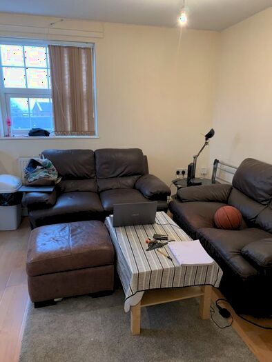 2 Bedroom Flat To Rent In The Swan, Raglan Road, LS6