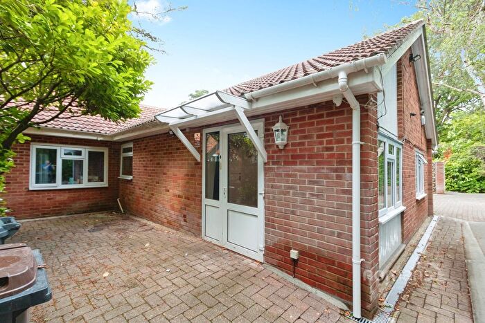 1 Bedroom Flat To Rent In Copped Hall Drive, Camberley, Surrey, GU15