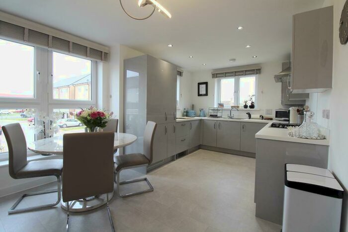 2 Bedroom Apartment To Rent In Bentley Grove, Peterborough, PE3