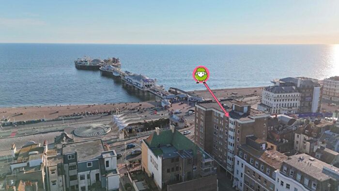 1 Bedroom Flat For Sale In The Albemarle, Marine Parade, BN2