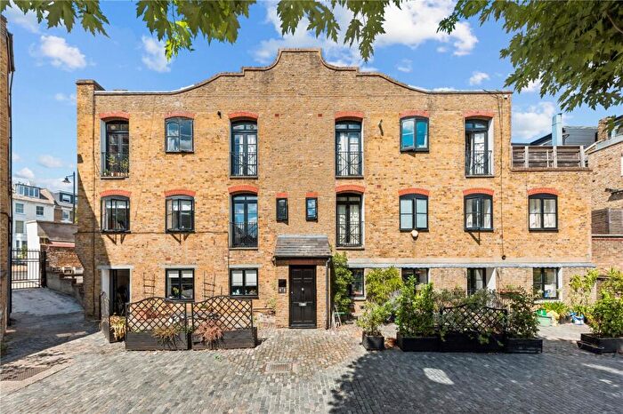 2 Bedroom Apartment For Sale In Petherton Road, London, N5