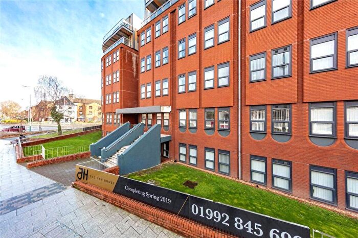 2 Bedroom Apartment To Rent In Mercury Gardens, Romford, Essex, RM1