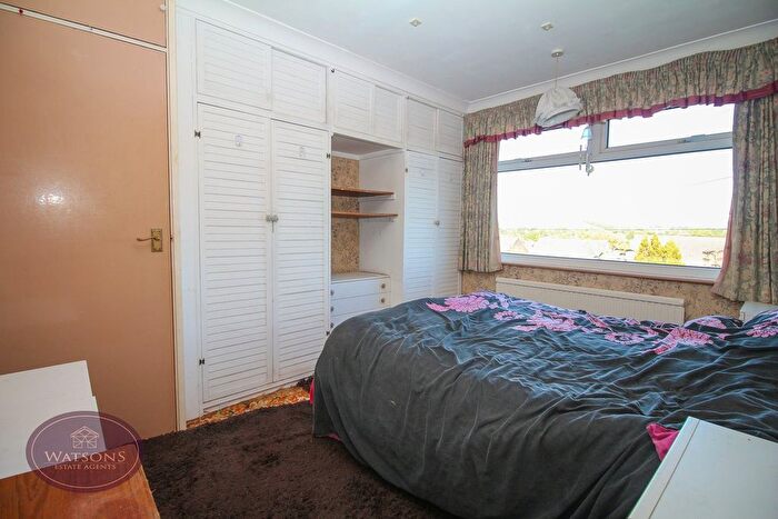 3 Bedroom Semi-Detached House For Sale In Kirby Close, Newthorpe, Nottingham, NG16
