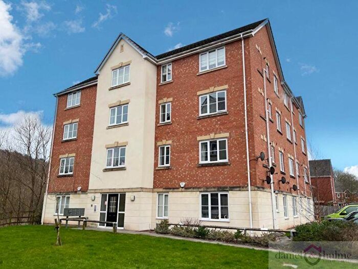 1 Bedroom Flat For Sale In Clover Grove, Leek, ST13