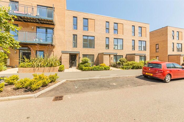 3 Bedroom Terraced House To Rent In Whittle Avenue, Trumpington, Cambridge, CB2