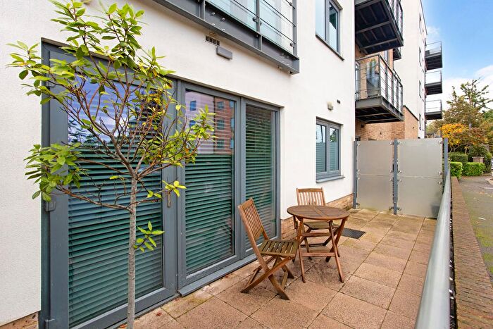 1 Bedroom Flat For Sale In Roehampton Lane, London, SW15