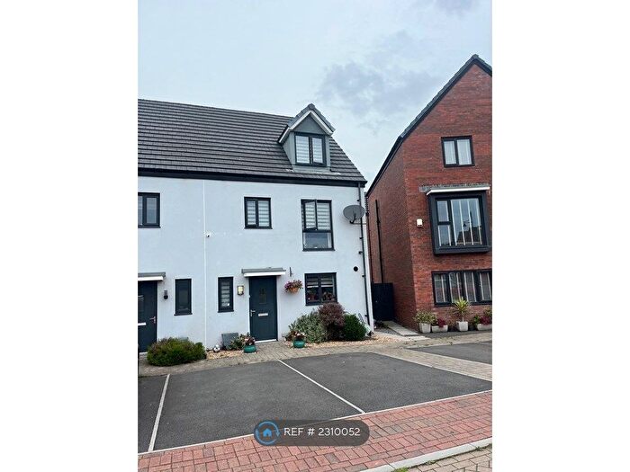 4 Bedroom Semi-Detached House To Rent In Island View, Barry, CF62