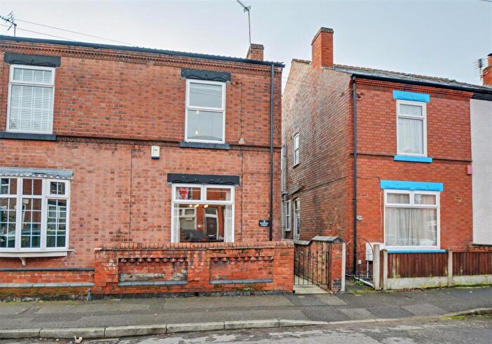 3 Bedroom Semi-Detached House For Sale In Maxwell Street, Long Eaton, NG10