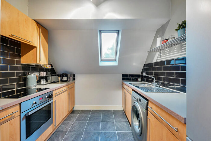 1 Bedroom Flat To Rent In Temple Way, Rayleigh, SS6