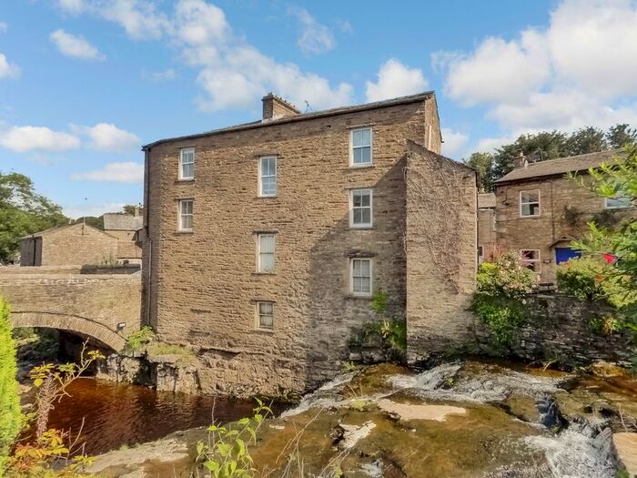 1 Bedroom Flat For Sale In River House, Town Foot, Hawes, Nh., DL8