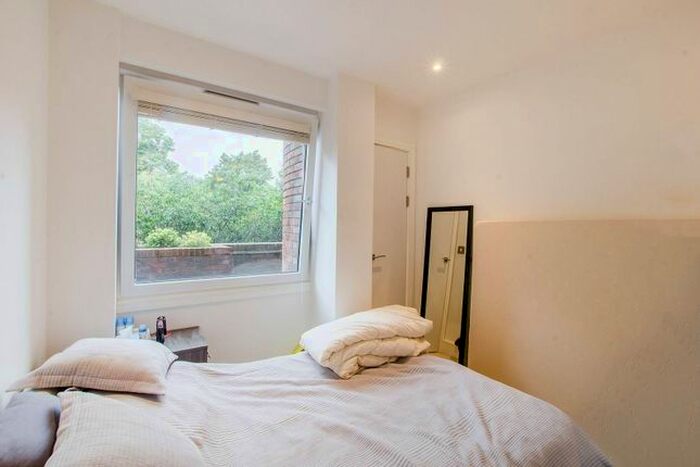 1 Bedroom Flat To Rent In Molesworth Street, Lewisham, London, SE13