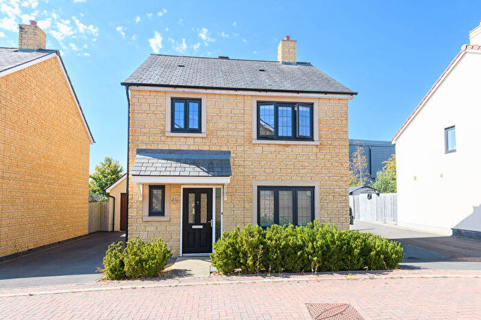 3 Bedroom Detached House For Sale In Bradford On Avon, BA15