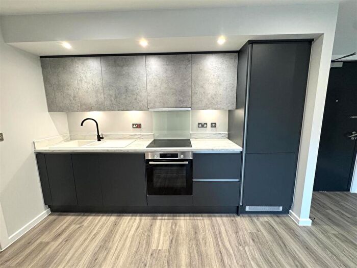 1 Bedroom Apartment To Rent In Caversham Road, Reading, RG1