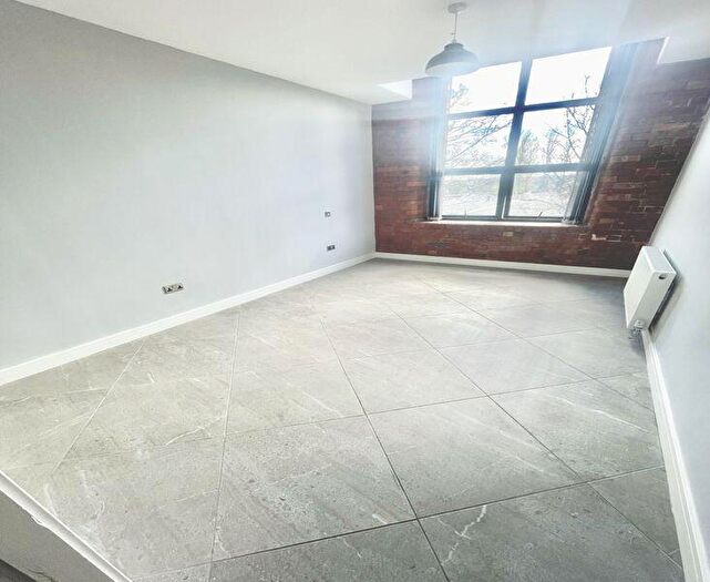2 Bedroom Apartment To Rent In Prospect Mill Meadows, Cleckheaton, West Yorkshire, BD19