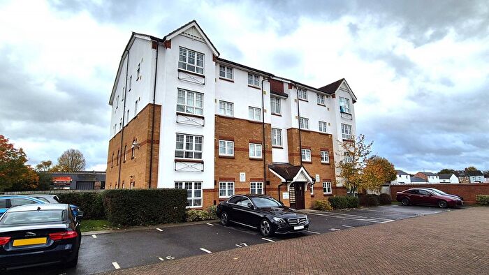 2 Bedroom Flat To Rent In Perkin Close, Hounslow, TW3